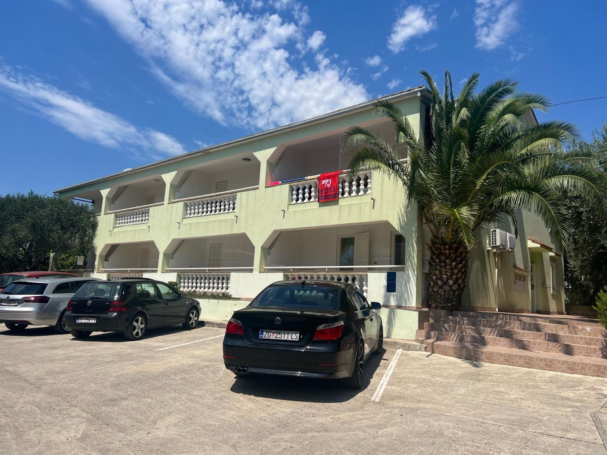 Apartments Svekric Novalja Ngoại thất bức ảnh